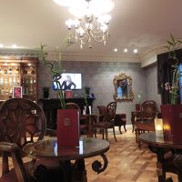 ラウンジでは毎晩シャンパンサービスあり