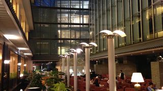 【席は】カフェラウンジ パンドラ＠目黒雅叙園【滝側がおすすめ】