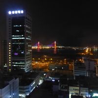 17Fの海側だったので，夜景が綺麗に見えました。