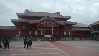 首里城の中心となる建物