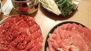 うどんだけじゃない、しゃぶしゃぶもやってるよ！