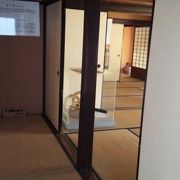 川沿いに建つ上級武士の住宅