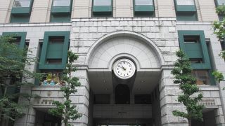 中央区立の小学校です