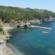 晴れた日には、蛸の浜周辺の海岸線がきれいに見える橋。