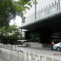 ヒルトンからダブルツリーを素通りソイ２６に出た