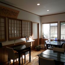 三階棟１階のスローカフェ「茶蔵」