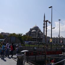 イェニ・ジャーミィ