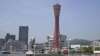 大きなモニュメント