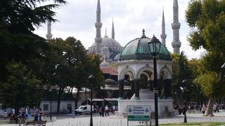 昔の給水所のようです