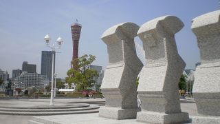 色んなモニュメントが点在