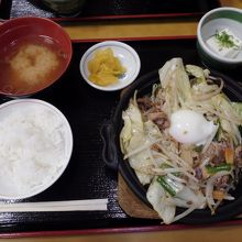 とろたま豚野菜炒め定食