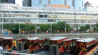 日本食の飲食店やスーパーが多い