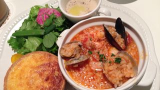 ランチプレート、本格的な味