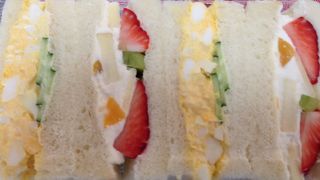 行列ができるサンドウィッチ