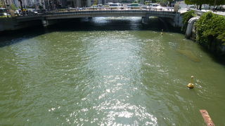 四つ橋筋・土佐堀川に架かる橋です！