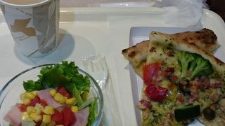 ここを通ったらつい一服ランチ