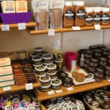 塩バターキャラメルクリーム、チョコ、クッキーetc.