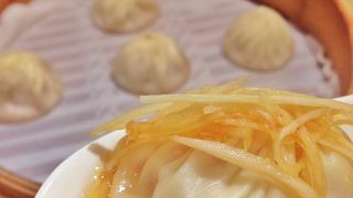 “サービスはさすが、値段は安い、混雑してても問題ない”