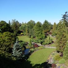 ハデさは無いけれど、落ち着いた公園です