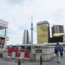 浅草駅から歩いてすぐのところにある橋