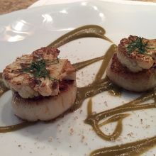 大粒ホタテとカリフラワー。