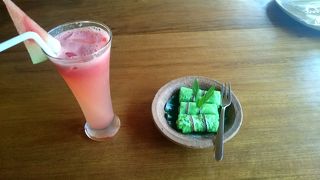 地元のお菓子を食べてみた (ダダール・グルン)