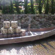 こんな船が実際に屋外展示されています