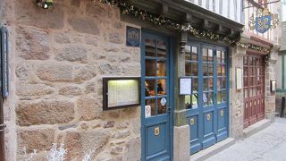 魚のスープにヤミツキ！