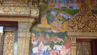 本堂の壁画が見事