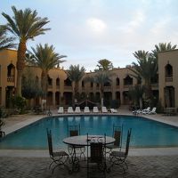 中庭にはプール