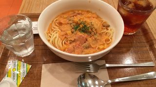 カジュアルなスープ屋さん