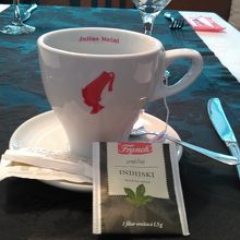 紅茶１．５ユーロ