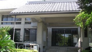 静かにゆっくり鑑賞できる美術館です！