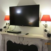 洒落た赤いライト