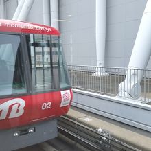 この電車に乗ります♪(^_^)/