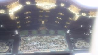 気がつかないと普通の門