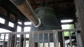 歴史を変えた鐘があります。