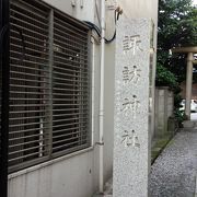 横須賀中央駅直ぐの神社