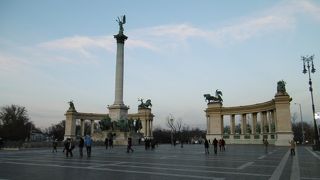 ハンガリー建国１０００年を記念して