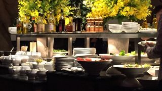 森の中の様なお店