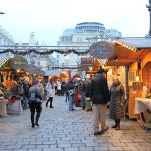 アムホーフ広場のクリスマスマーケット