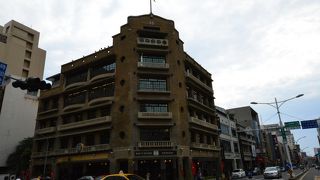 アールデコの建物