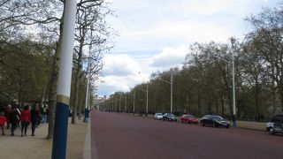 静かな儀礼用道路。