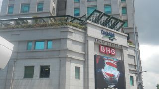 ブギス駅に直結したショピングモール