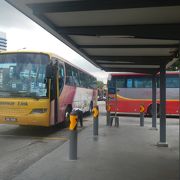 ジョーホーバル行きののバスが出ているバスターミナル