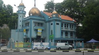 やや小ぶりなモスク