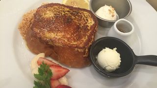 外はカリッと中はふわふわフレンチトースト