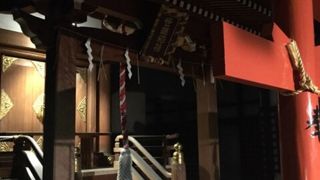 神社の中の小さな神社