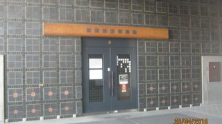 入り口を見つけるのに苦労しました。