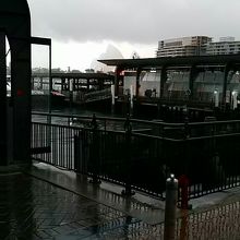 フェリー乗り場